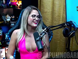 Bruna Carlos, are you teasing ruan with your ass?