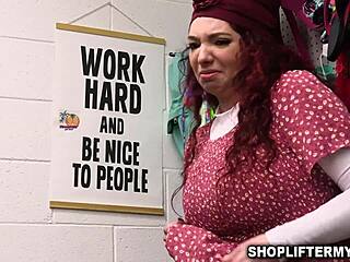 Kiki gets fucked by officer 😏