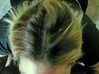 Putita La Chupa Toda Y Se Vomita Encima