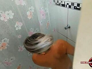 Blonde melody antunes showers with friend for bareback assfucking and anal tattoo