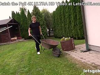 bi gardener spying on horny couple in action... 😏