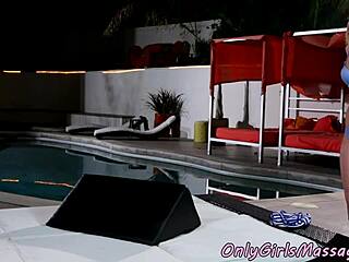 Passionate Dyke Babes Lick Pussies In Emotional 69 Seduction