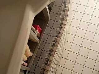 I creampie my lover with my cum all over