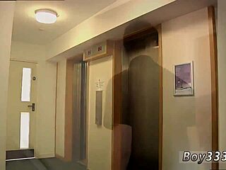 Dad and twink engage in extreme gay riding