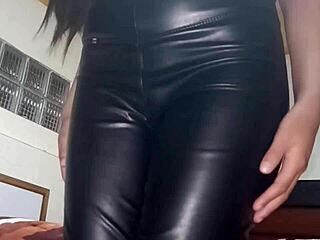 I’m obsessed with this 19-year-old Latina from communications on our first date!