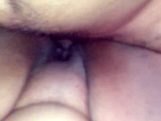 Forbidden video of a slutty married woman fucking deliciously and cumming on the dick!