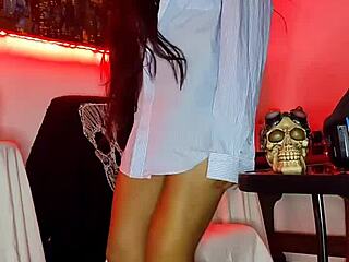 intense perreo dancing with karol g and alicia keys for cam masturbation