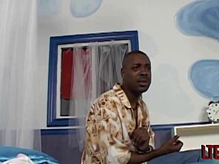 Tyra Banxxx Takes It In The Ass! So Hot!