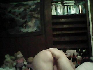 Solo deep insertion with dildo and toys for orgasm on September 17, 2016