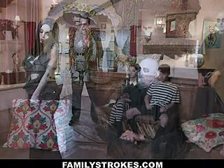 Hey, wanna join Adams fam for sexy BBW action with Audrey Noir and Kate Bloom?