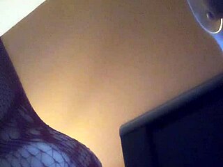 Leftyxlucci Fucking Her Pussy Hard While Masturbating As A Fat Bbw.