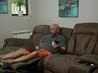 Ghostface Fucks Curvy Tattooed Babe In 4K