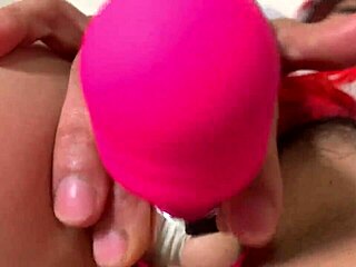 She Dresses As Santa's Helper To Masturbate Early For Christmas - You Have To See It!