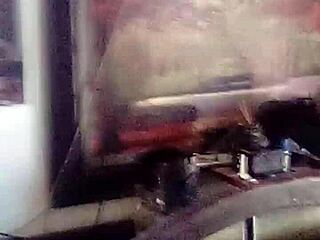 Tristina Millz moves me with her Plain Jane twerk in public!