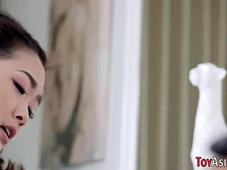 I watched this petite Asian slut get slammed in a wild threeway