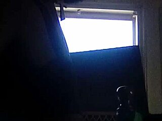 Tristina Millz moves me with her Plain Jane twerk in public!