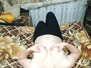 Love to lick her hard nipples on big boobs!