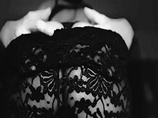 Intense orgasm pleasure in lesbian threesome