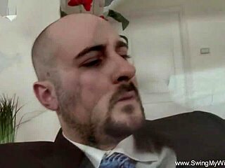 Cuckolded husband watches tattoo wife get assfucked 😏