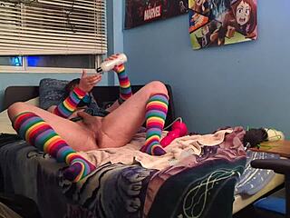 chiot soumis practices with bad dragon 😈