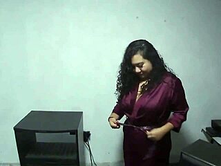 Repairing My Sister-In-Law's Car Horn In Exchange For Big Ass Sex