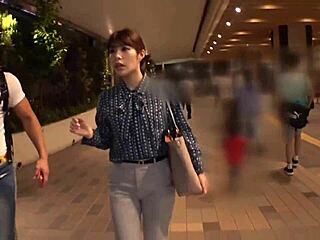 Wow, she squirts hard during intense hotel banging!!