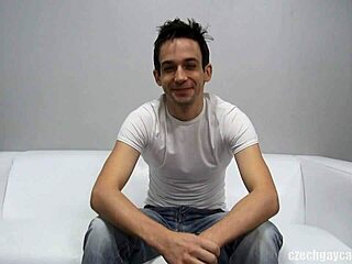 Czech gay casting features Lukas 7714 sucking and fucking