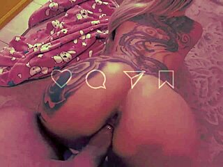 I'm so turned on, she begged for a rimjob and came hard!