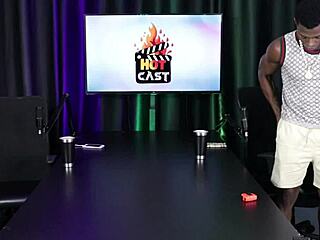 Gostosa measures big black cock and gets shocked before sucking - Will Mastro