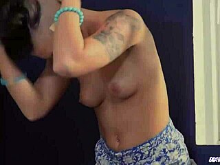 Dickriding Glam Babe Eaten Out and Fucked in Wild 69