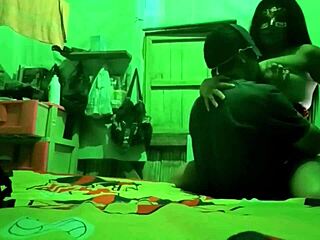 invite a mi hermanastra a desayunar pero luego paso algo que nos hizo realizar cosas sucias en la cama porno casero con mi hermanastra