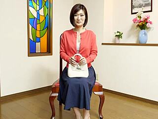 First-time housewife Yumiko Mitsuse returns for wild toy play and creampie