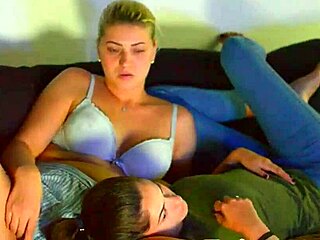 Hey, wanna see my hot nude web chat?