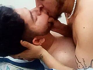 Colombian and Mexican Guys Clash in Palos Mañaneros Ep1