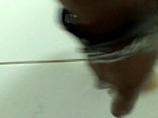 i'm jerking off with my dildo in the shower