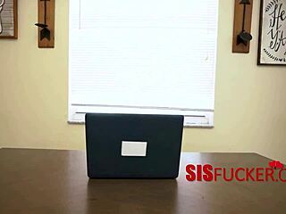 Ldr Tempts Stepbro to Cheat with My Mouth in Secret