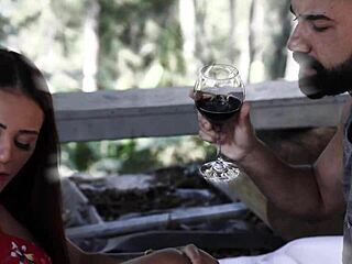 Foda gostosa no parque com a marsha love includes public blowjob and assfucking.