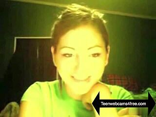 Teen gives hot lap dance on webcam