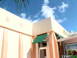 I'm fucking Riley Reed, that hot ass brunette