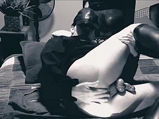 midnite moon's solo fist fucking session with cum explosion 😈💦