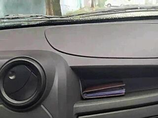 Motorista De Uber Gozou Na Boca Da Passageira Pagando Corrida Com Boquete