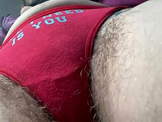 got 10 minutes of hairy beaver right in your face!