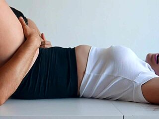 instead of lunch, i gave him my wet pussy