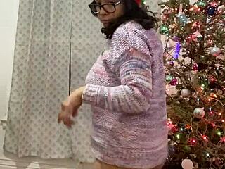 Anna Maria Mature Latina Christmas Special