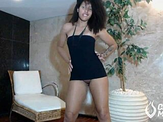 morena novinha dances funk with anal plug in lingerie.