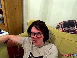 Hey, watch this real amateur get a messy facial!