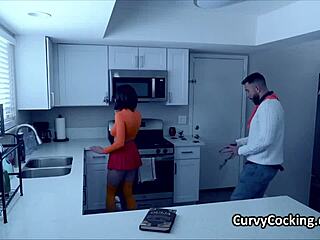 i love watching curvy big tit velma give sloppy oral in her cosplay outfit, she's so good at deepthroating!