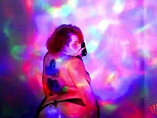 Bbw goddess strips and dances oiled