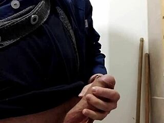 Huge cumshot erupts from skinny guy with monster cock solo.