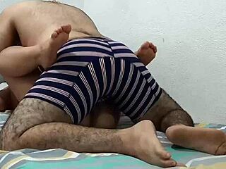 Sexo en la habitación de mis padres con pareja latina amateur 😘